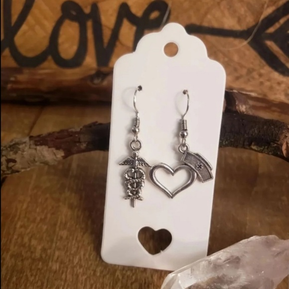 Caduceus Heart Nurse Earrings ~Nursing School~Graduation~RN~LPN~MD~ER~EMT~Gift - Picture 7 of 9